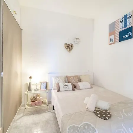 Wifi La Cala, Sea-views شقة